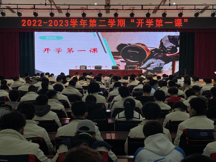 深化产教融合  共筑好博体育足球学院——我司开展临汾职业技术学院2022级学生“开学第一讲”